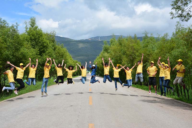 �����{�Еr꠆T���_�ĵغ�Ӱ��