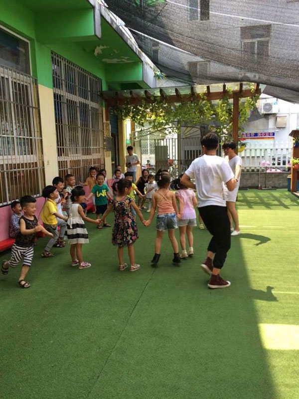 ־Ը�ߞ��а�С���т�����һ��(ji��)���ӻ���w���Α��n��