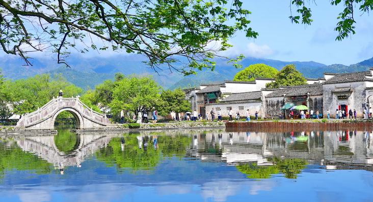 安徽黟縣：宏村春意盎然